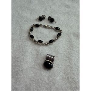 Vintage 925 Sterling Silver SE Mexico Black Onyx Bracelet Necklace Pendant Set